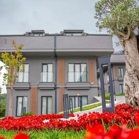Menalo Premium Airport 5* Isztambul