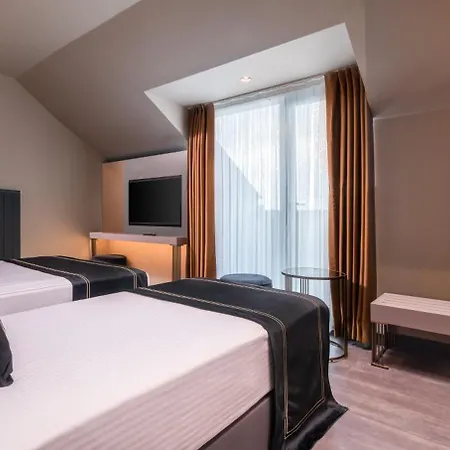Menalo Premium Airport 5* Isztambul