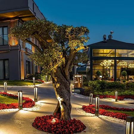 Szálloda Menalo Premium Airport 5*