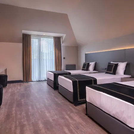 Szálloda Menalo Premium Airport 5*