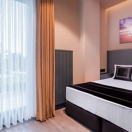 Menalo Premium Airport 5* Isztambul
