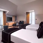 Menalo Premium Airport 5*