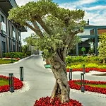 Menalo Premium Airport