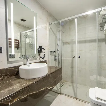 Menalo Premium Airport Hotel Provincia di Istanbul