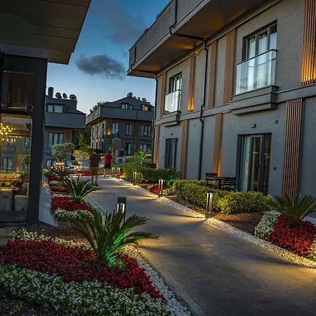 Szálloda Menalo Premium Airport 5*