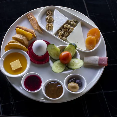 Menalo Premium Airport 5*