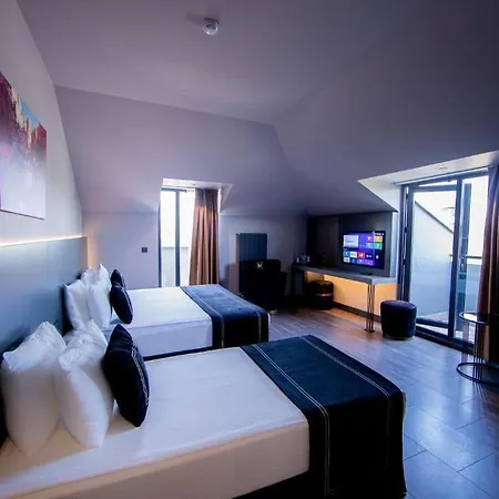 Menalo Premium Airport Hotel 5*