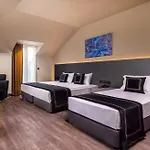 Menalo Premium Airport 5*
